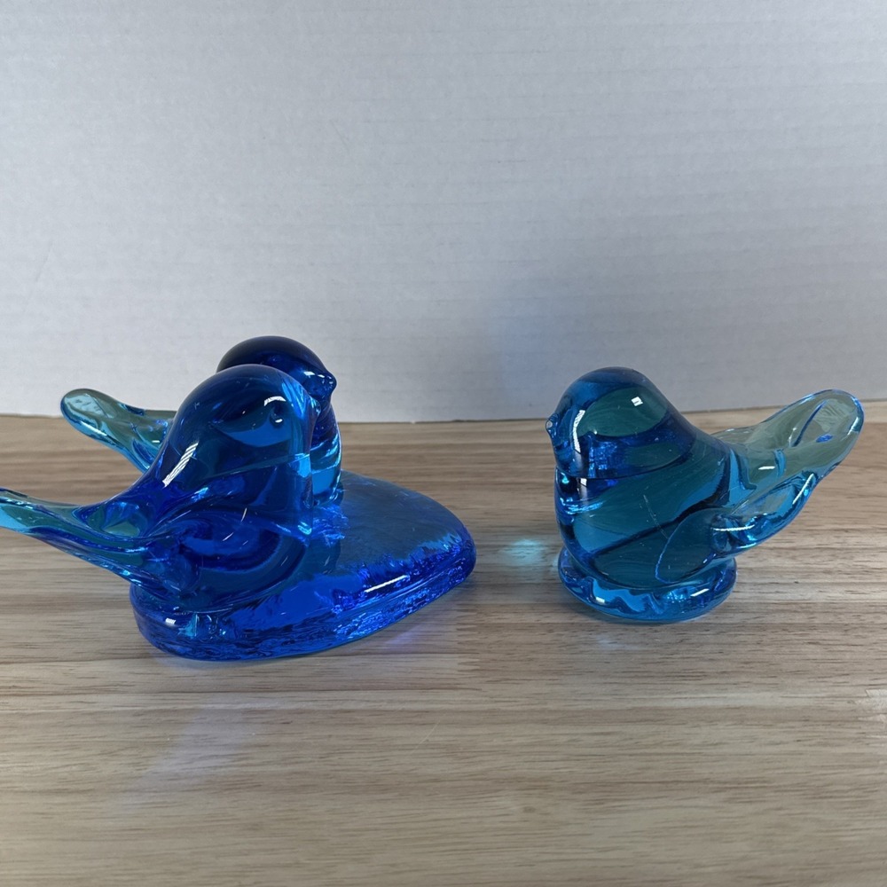 2 Vintage Leonard Leo Ward Bluebird of Happiness Glass Figurine Signed 1989 1991 - Picture 2 of 9